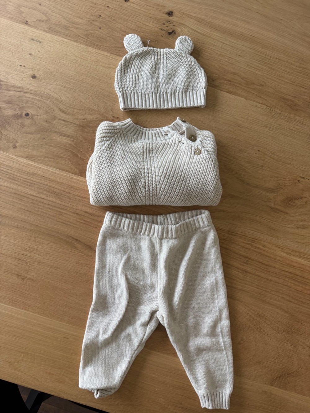Like New Nordstrom Cream Knit Baby Set with Bear-Ear Hat Size 9m
